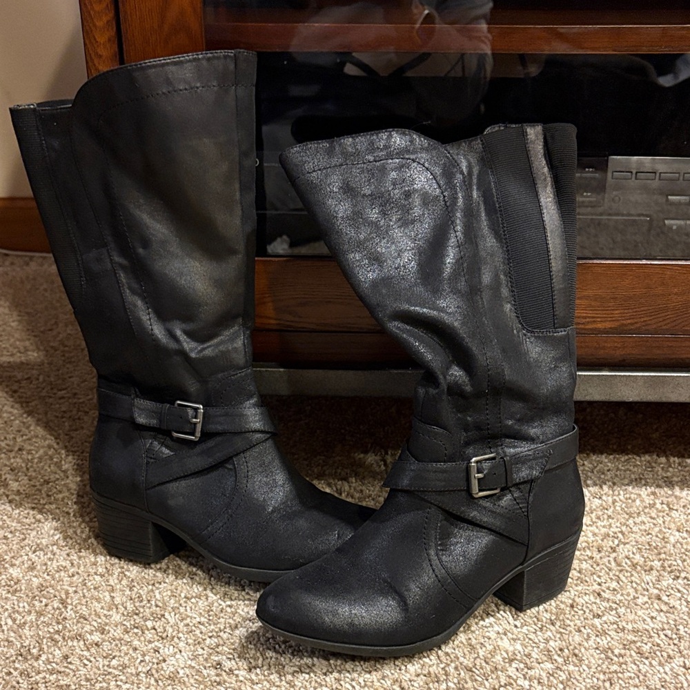 G.H. Bass & Co. Black Heeled Boots